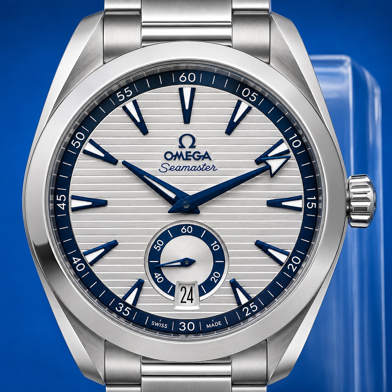 0 12 - Genco Timepieces OMEGA Seamaster Aqua Terra 150M 41MM Silver Dial Steel Bracelet 220.10.41.21.02.004 | Full Set - Image 2