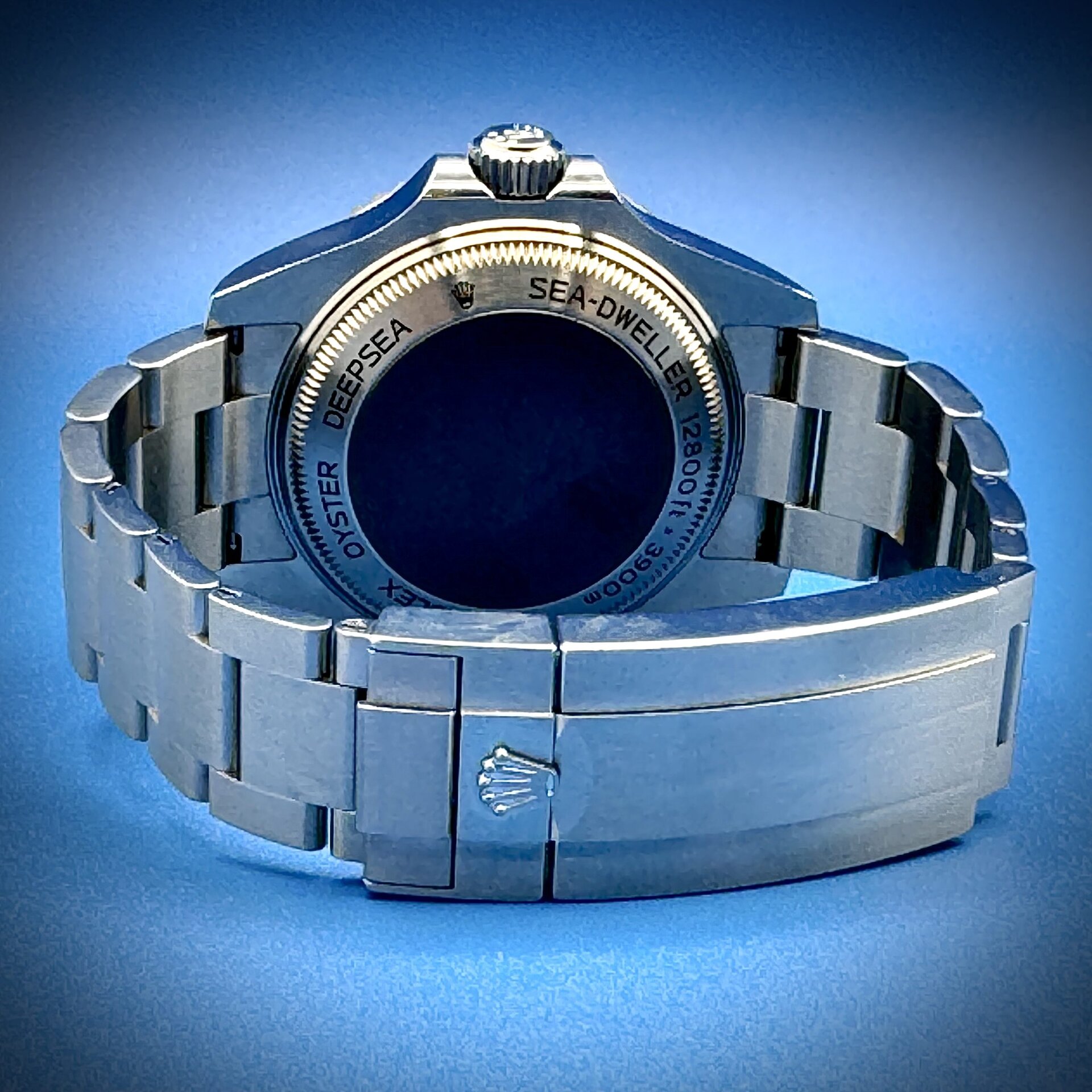 10 14 scaled - Genco Timepieces Rolex Deepsea Sea-Dweller “James Cameron” / Ref. 126660 / D-Blue Dial 44mm - Image 7