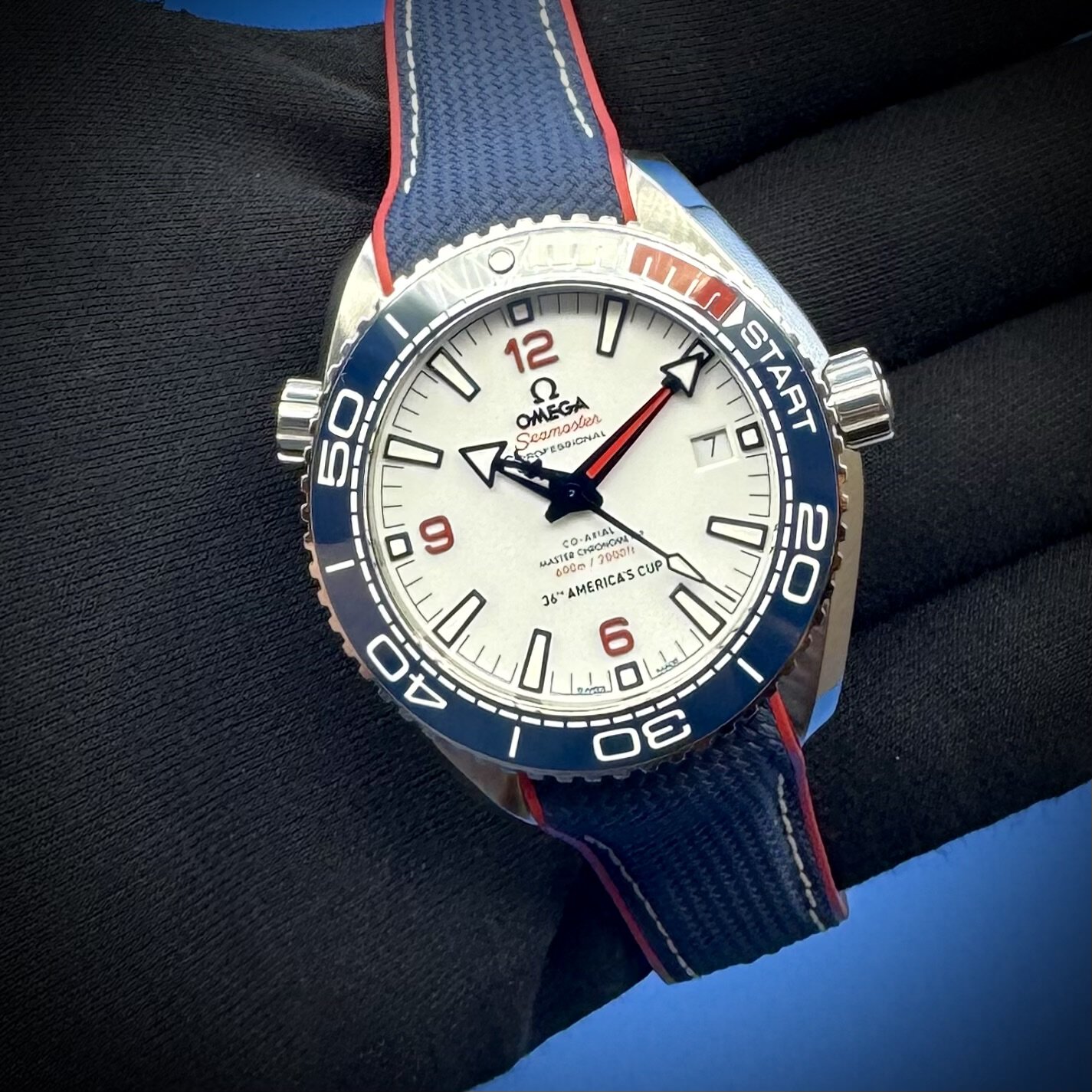 10 34 - Genco Timepieces 2021 Omega Seamaster Planet Ocean 600M America's Cup L.E. 43.5MM White Dial Rubber Strap Reference 215.32.43.21.04.001 - Image 11