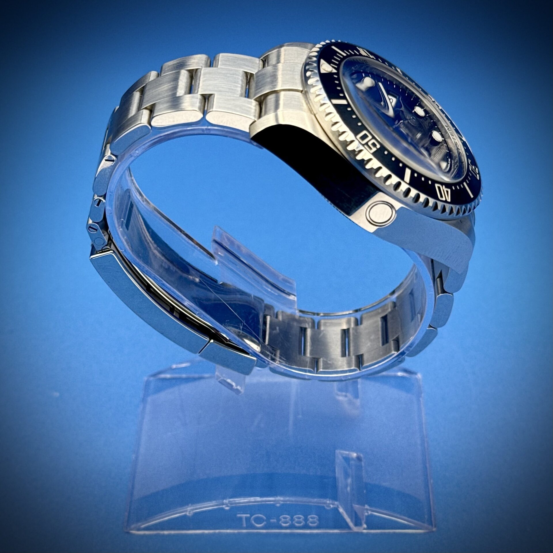 14 9 scaled - Genco Timepieces Rolex Deepsea Sea-Dweller “James Cameron” / Ref. 126660 / D-Blue Dial 44mm - Image 10
