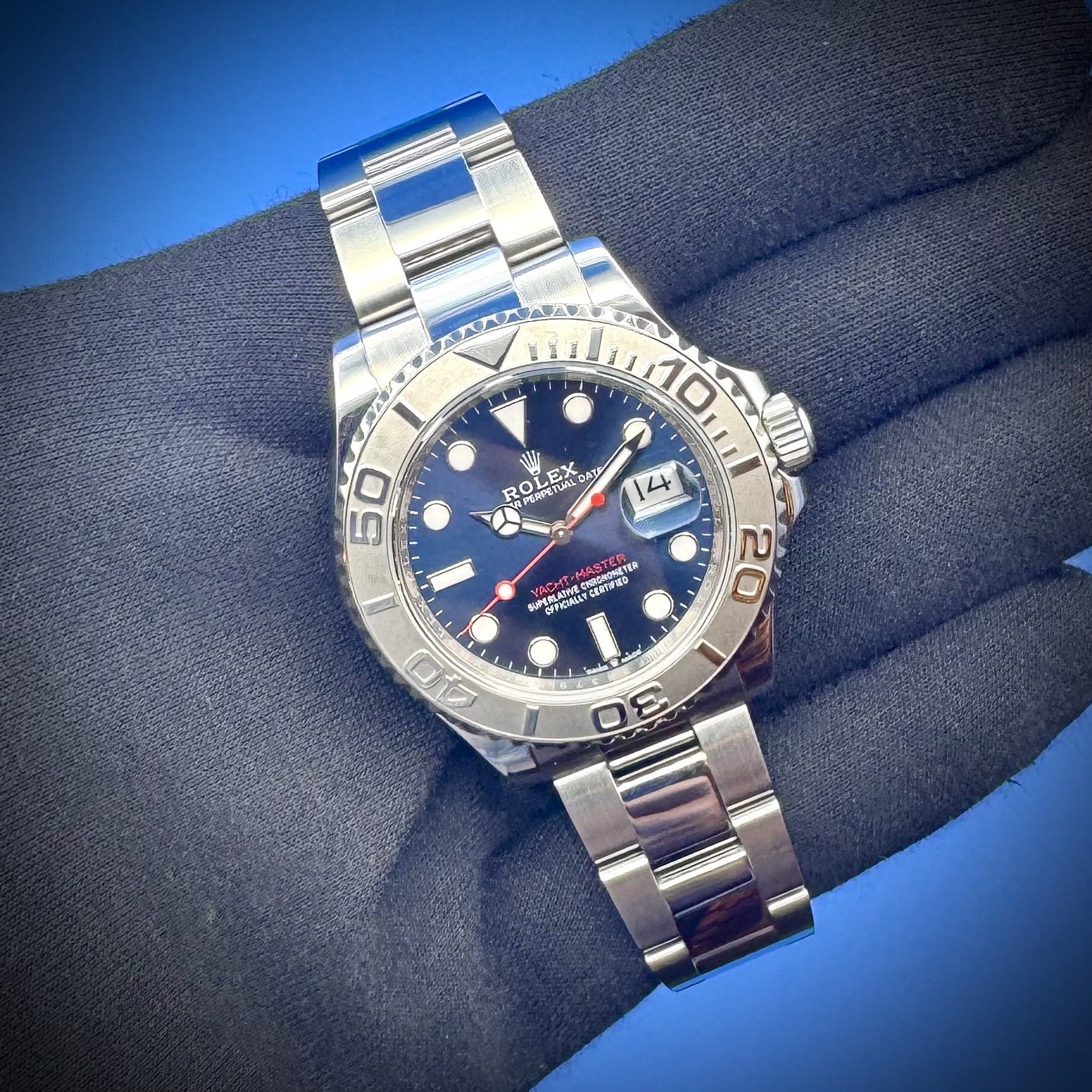 17 63 - Genco Timepieces ROLEX Yacht-Master 40MM | Blue Dial | Oystersteel & Platinum | Ref. 126622 | Full Set - Image 8