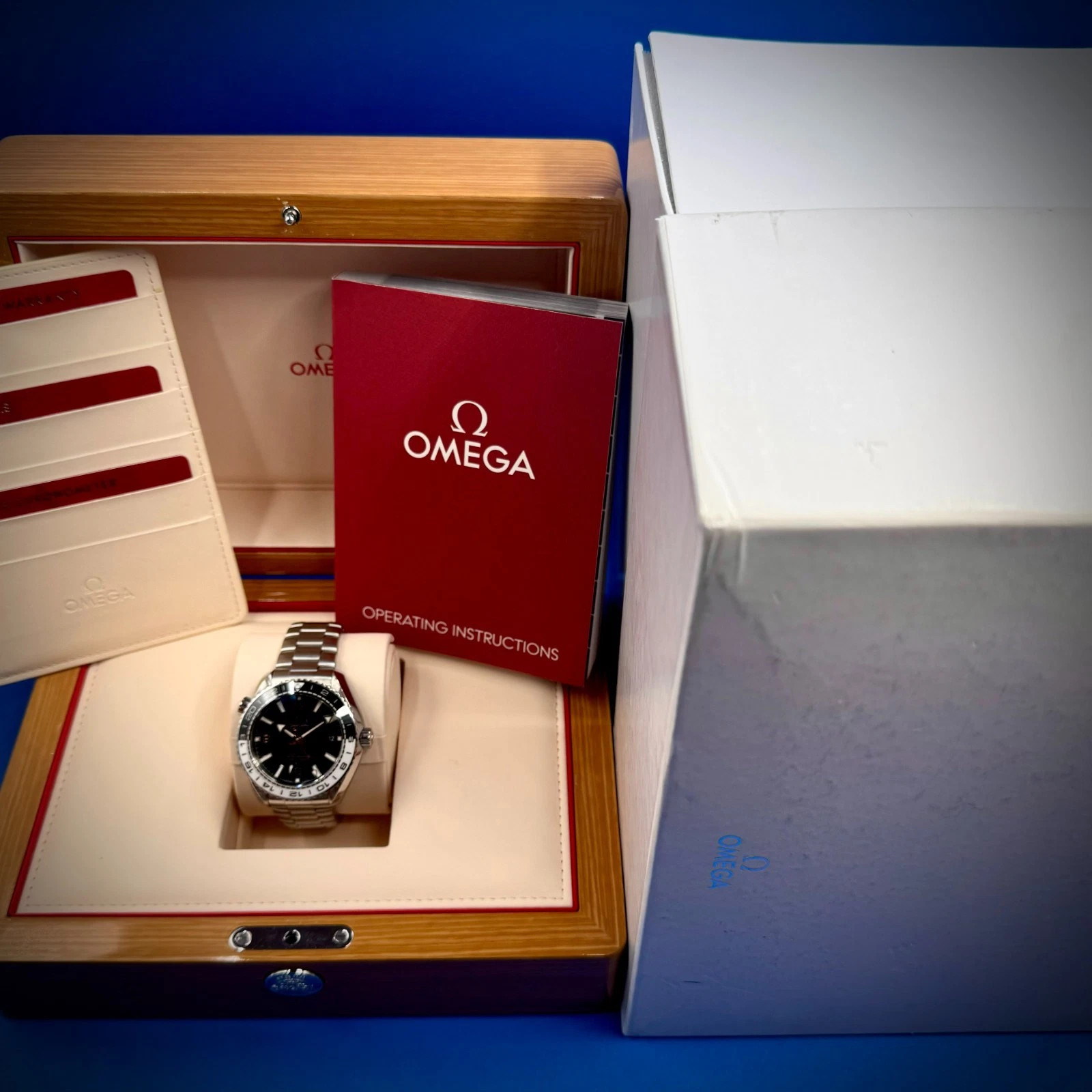 19 22 - Genco Timepieces OMEGA Seamaster Planet Ocean 600M “Oreo” Reference 215.30.44.22.01.001 - Image 19