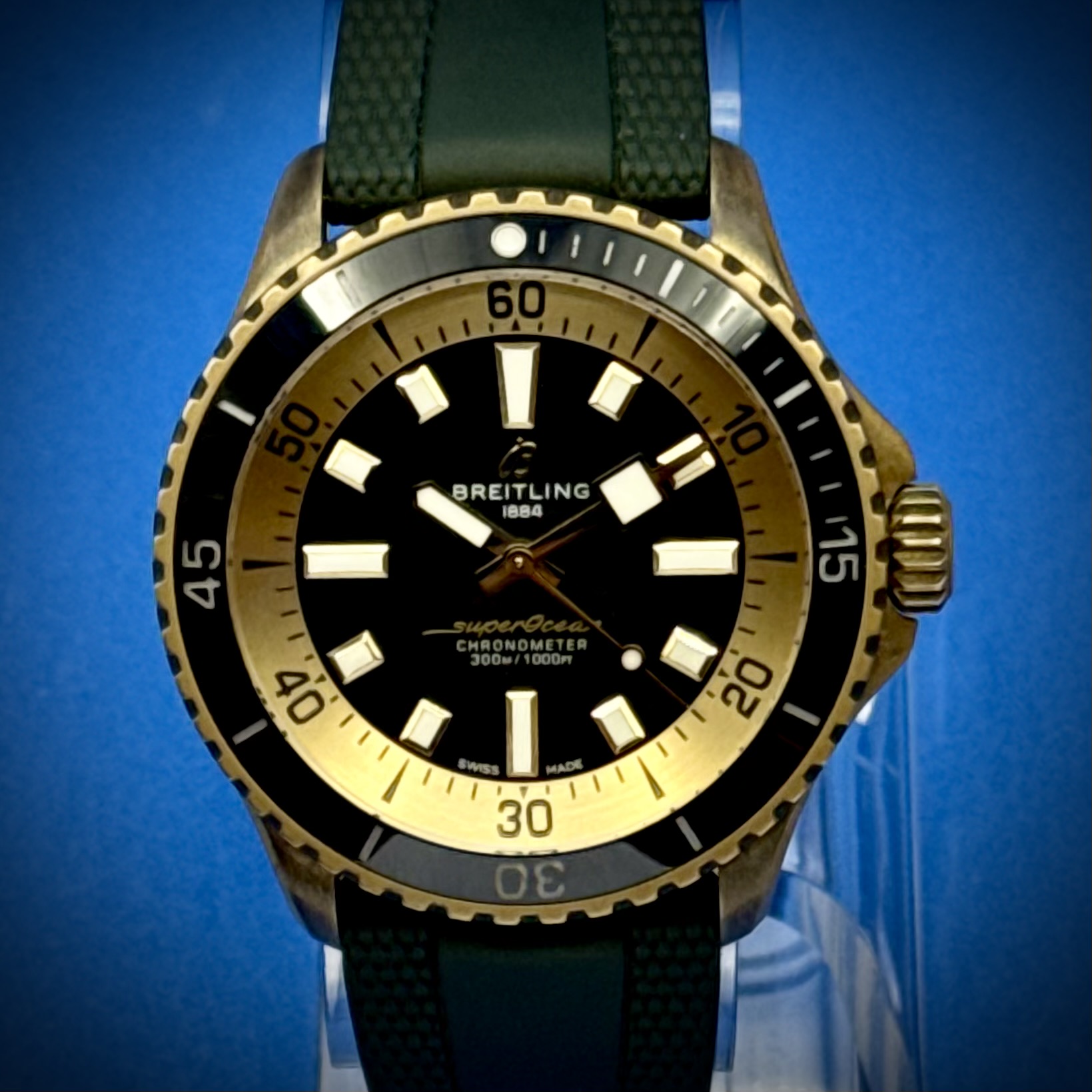 2 63 - Genco Timepieces BREITLING Superocean Automatic 42MM Bronze Green Dial Rubber Strap N17375201L1S1 | Full Set - Image 3