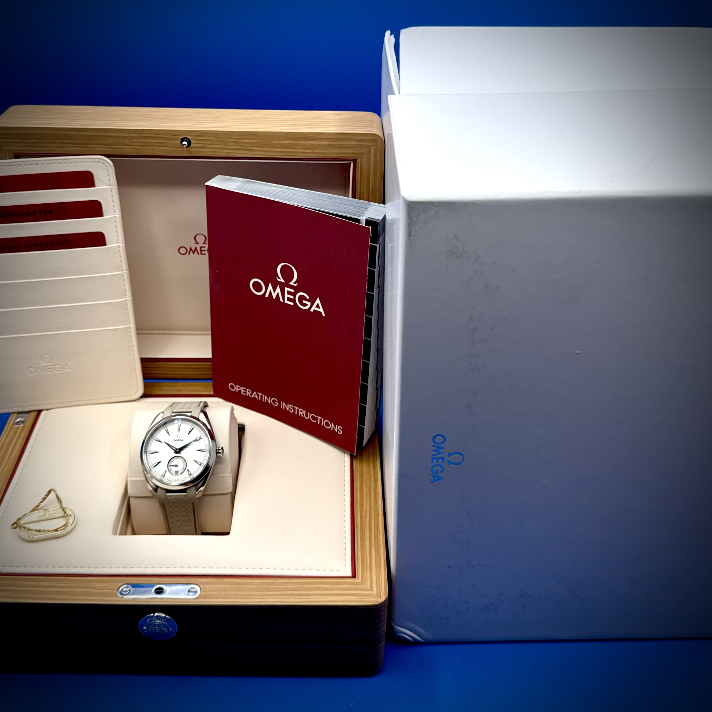 20 36 - Genco Timepieces OMEGA Seamaster Aqua Terra 150M Small Seconds | 41MM | Silver Dial | Beige Rubber Strap | Ref. 220.12.41.21.02.005 | Full Set - Image 20