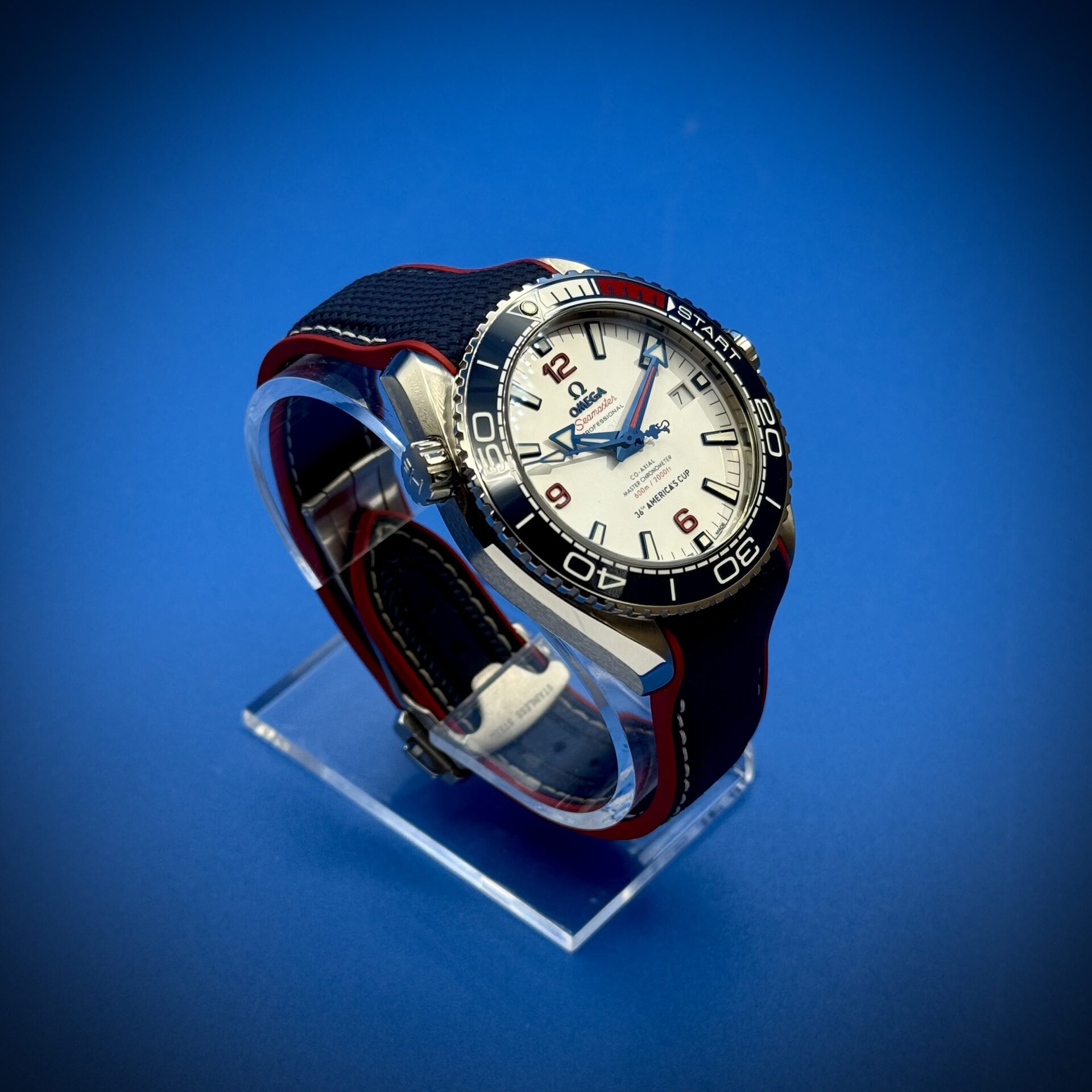 3 28 scaled - Genco Timepieces 2021 Omega Seamaster Planet Ocean 600M America's Cup L.E. 43.5MM White Dial Rubber Strap Reference 215.32.43.21.04.001 - Image 4