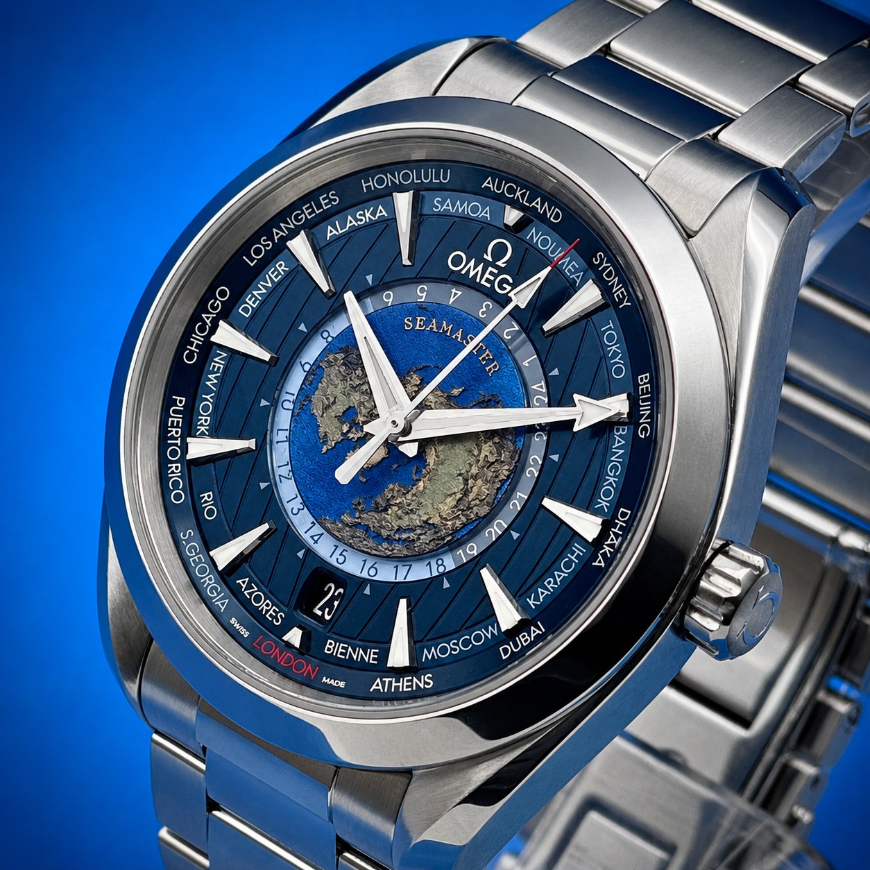 4a 2 - Genco Timepieces OMEGA Seamaster Aqua Terra Worldtimer 43MM Summer Blue Dial Steel 220.10.43.22.03.002 | Full Set - Image 4