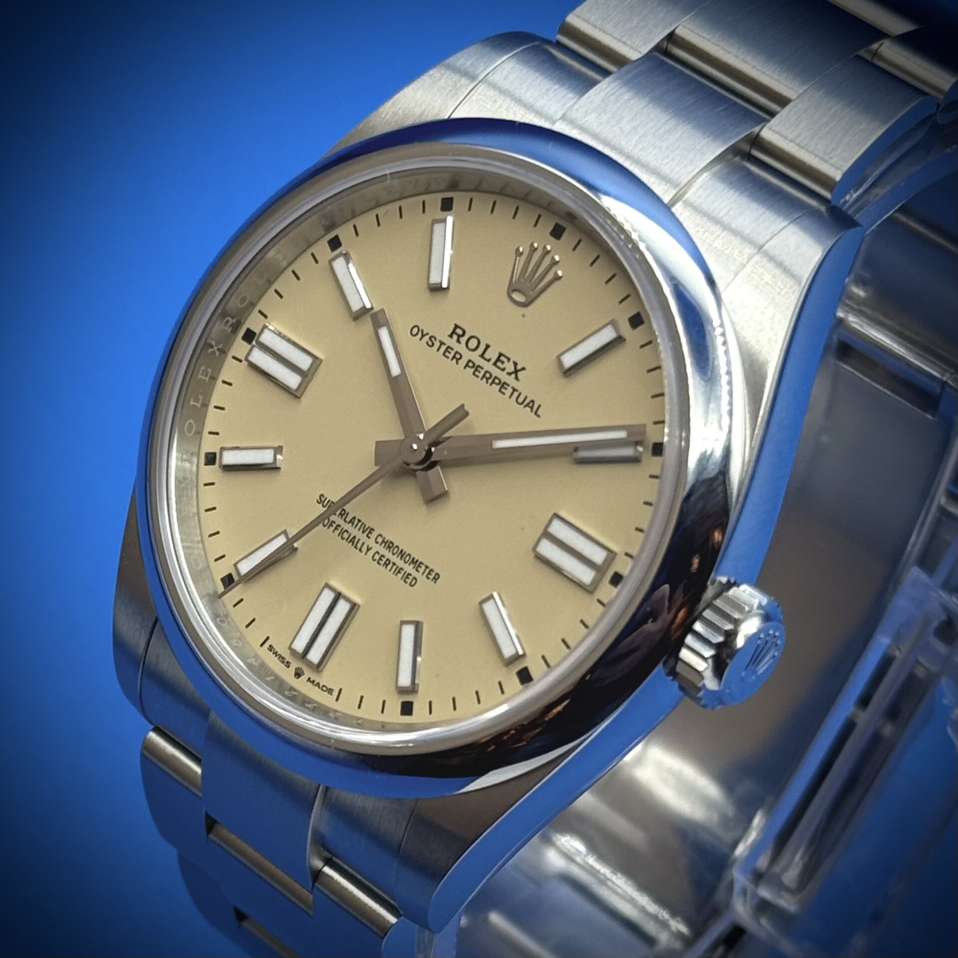 6 4 - Genco Timepieces Rolex Oyster Perpetual / 41mm / Beige Dial Reference # 134300 Men's Watch - Image 4