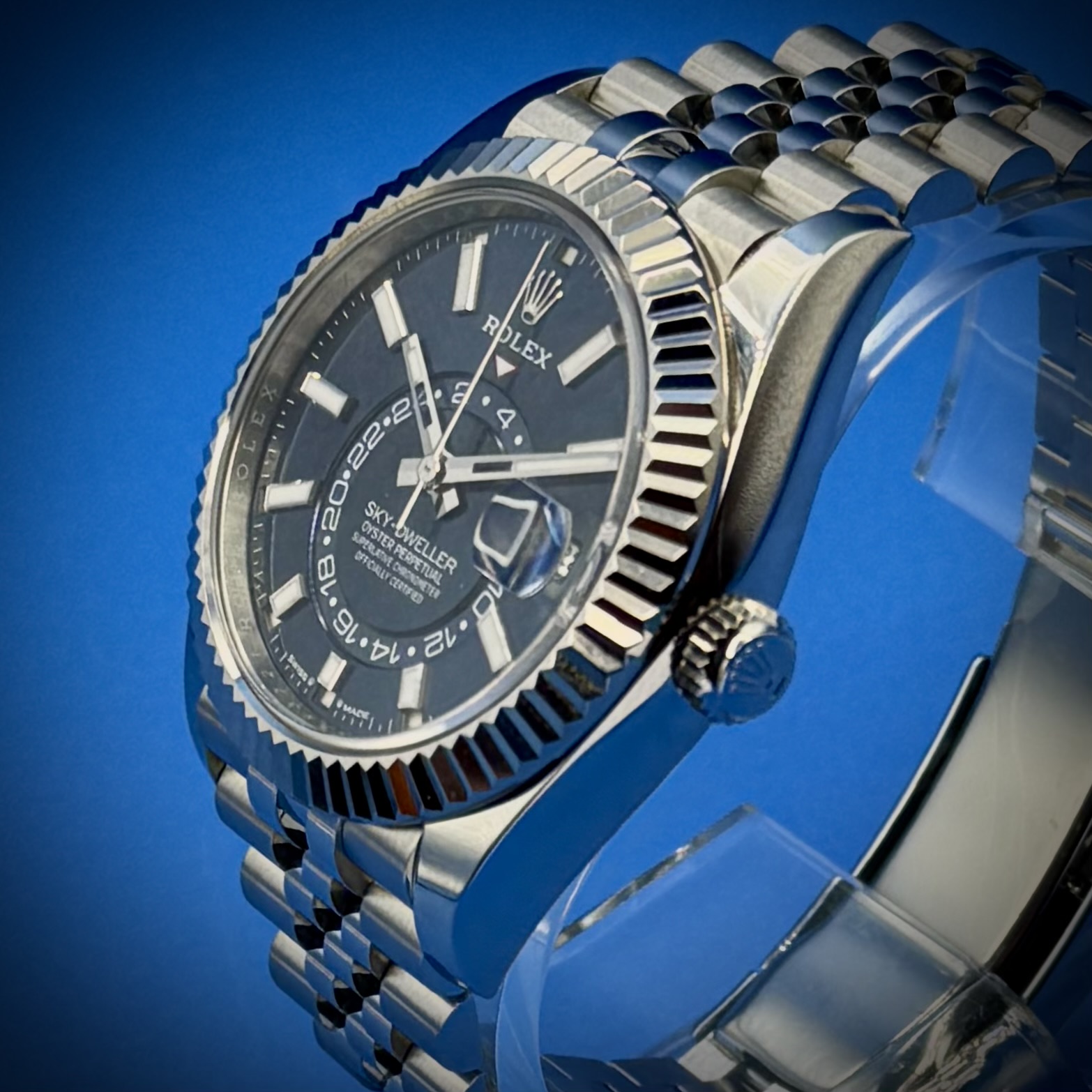 8 32 - Genco Timepieces Rolex Sky‑Dweller Blue Dial 42mm Reference 336934 - Image 7
